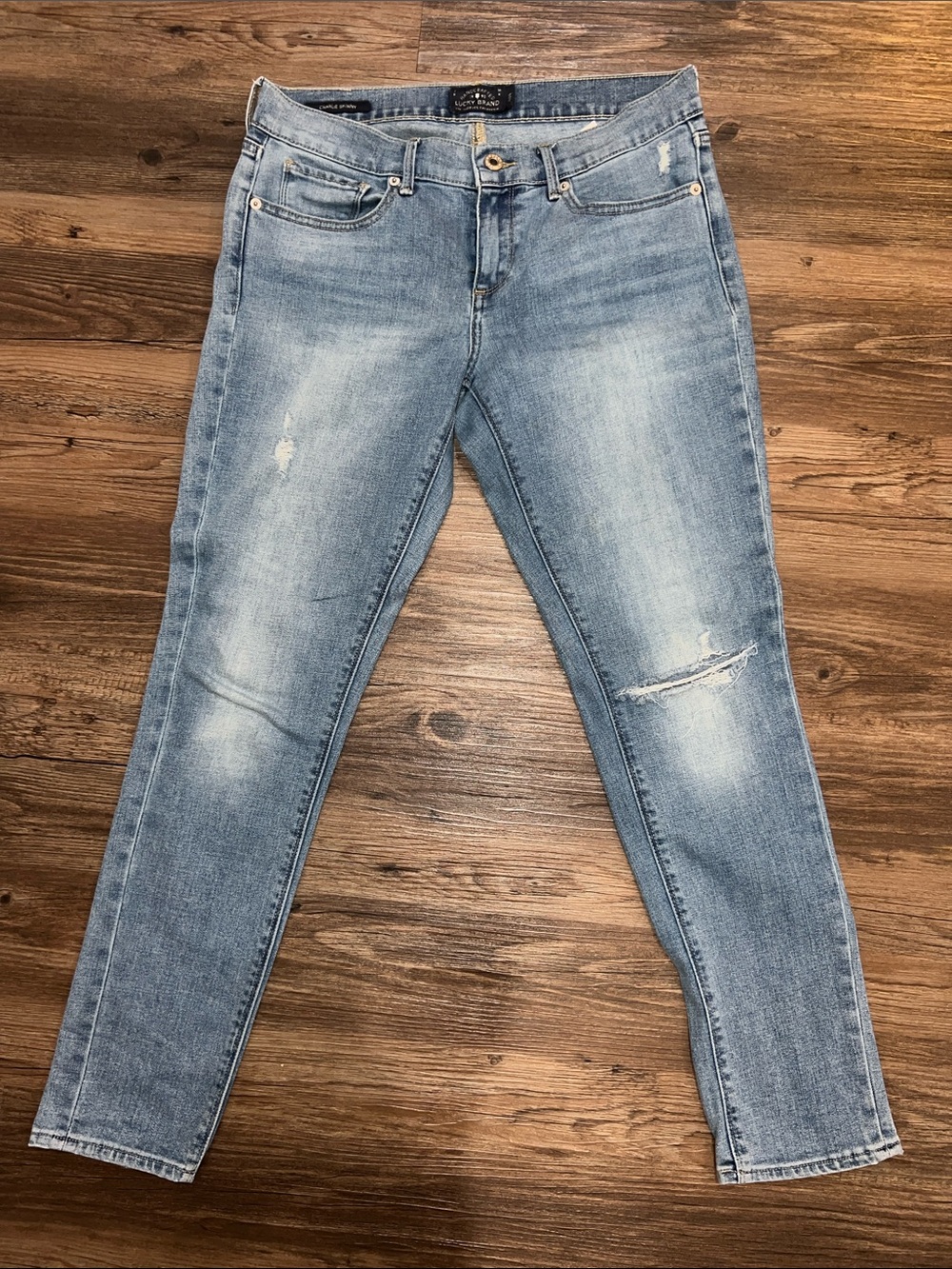Lucky Brand Light Blue Skinny Jeans with Subtle Distress